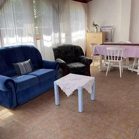 Appartement 2 *